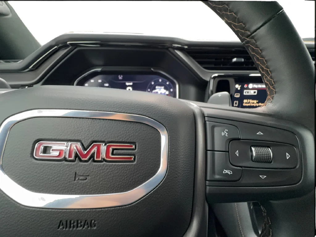 Used 2025 White GMC AT4 image 48