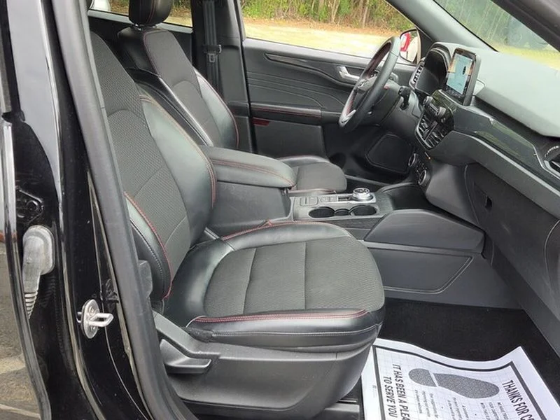 Used 2024 Agate Black Metallic Ford ST-Line image 16