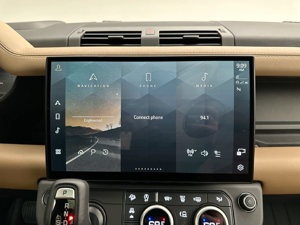 New 2026 Carpathian Grey Prem Met Land Rover X-Dynamic SE image 14