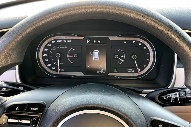 Used 2022 Red Hyundai SEL image 17