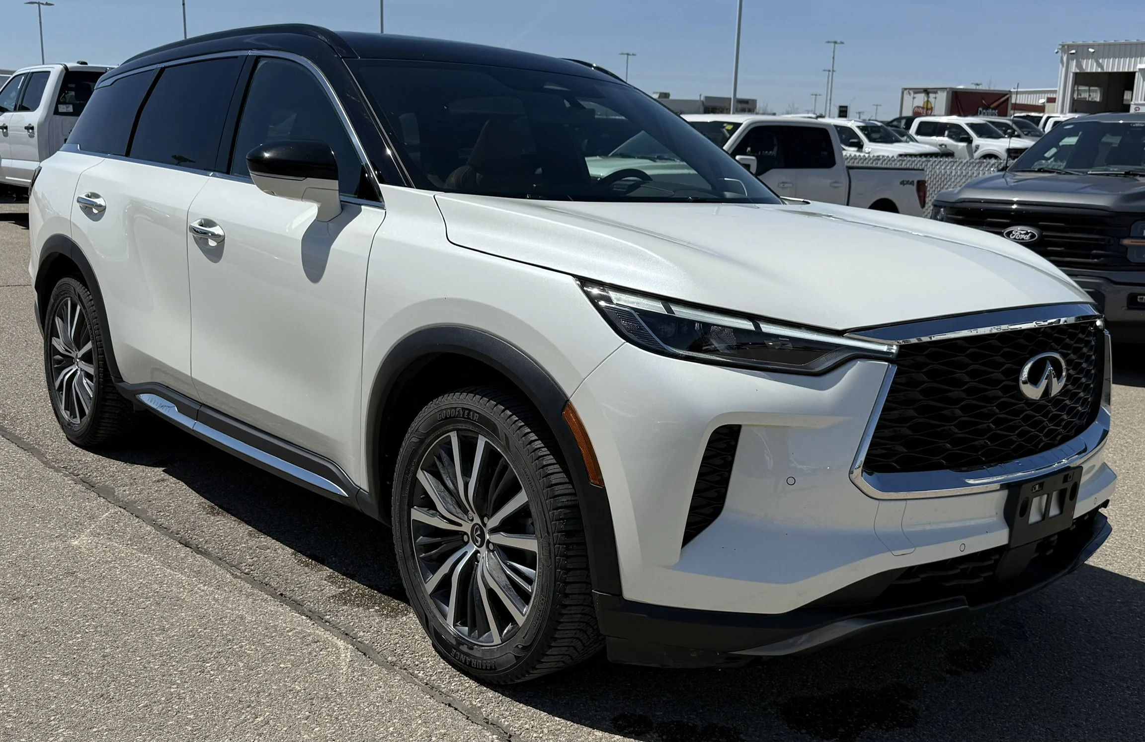 Used 2024 WHITE INFINITI AUTOGRAPH AWD image 7