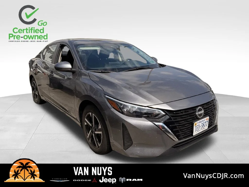Used 2025 Gray Nissan SV image 1