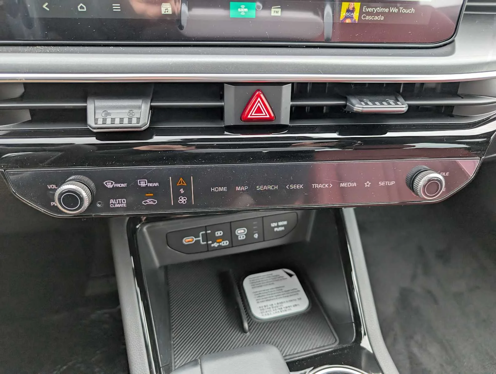 New 2026 Snow White Pearl Kia GT-Line image 25