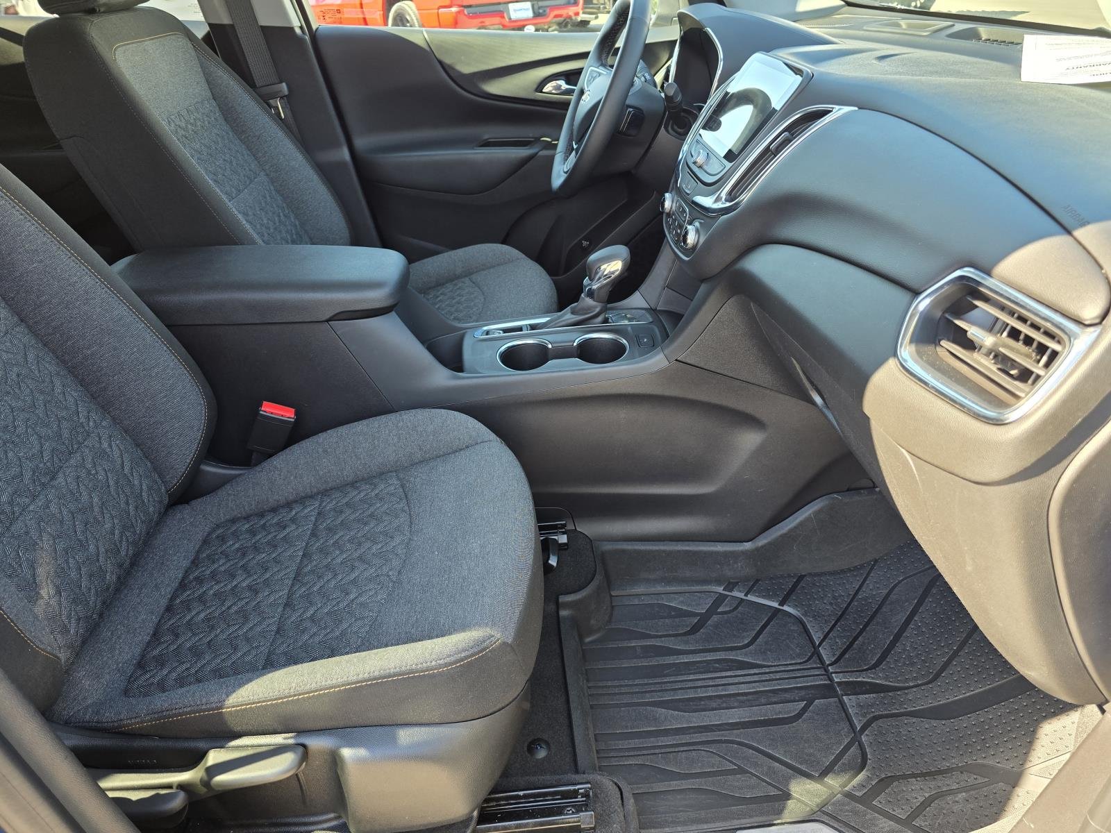 2024 Chevrolet Equinox LT - Photo 21