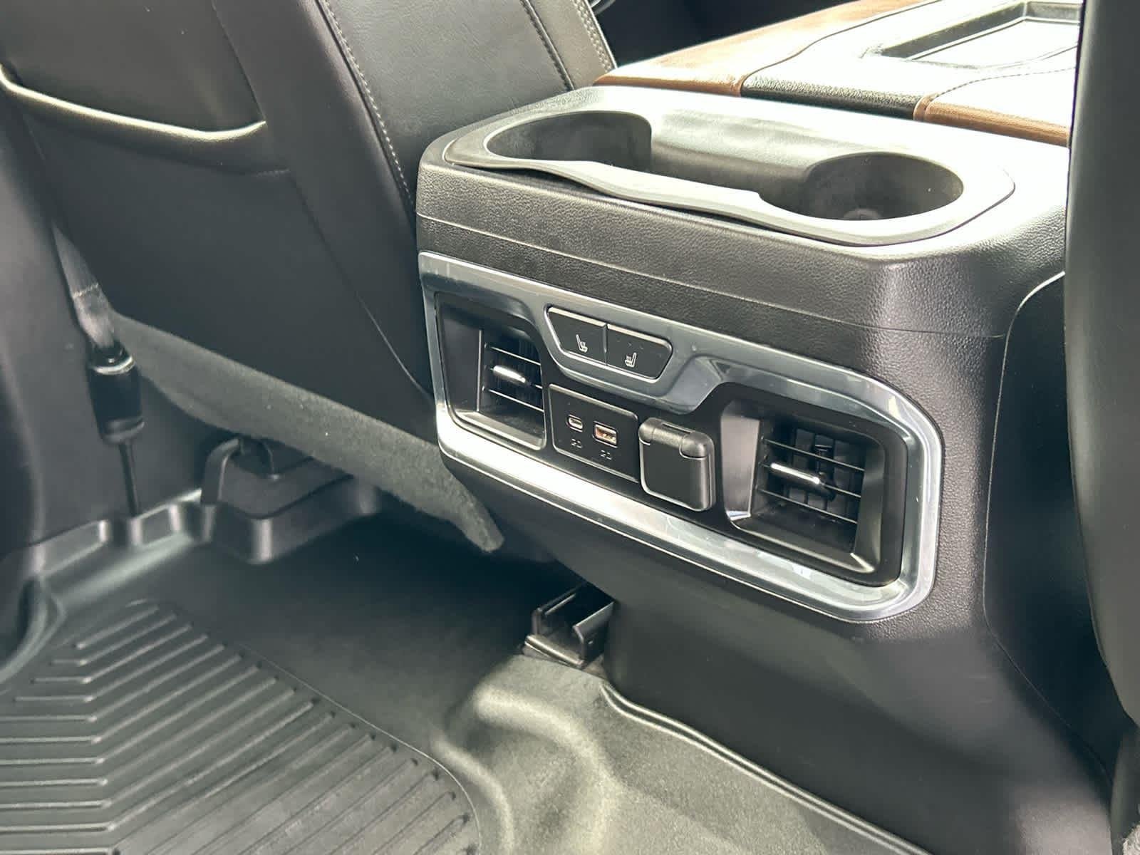 2019 Chevrolet Silverado 1500 High Country - Photo 24