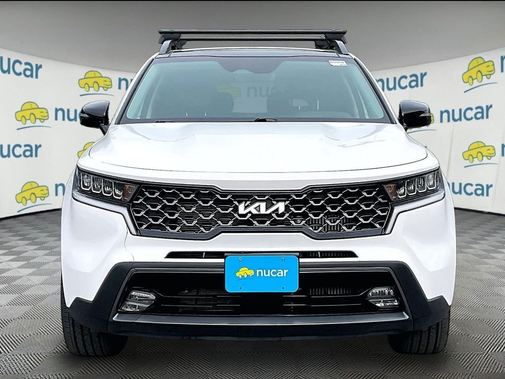 Used 2023 Glacial White Pearl Kia X-Line EX image 2
