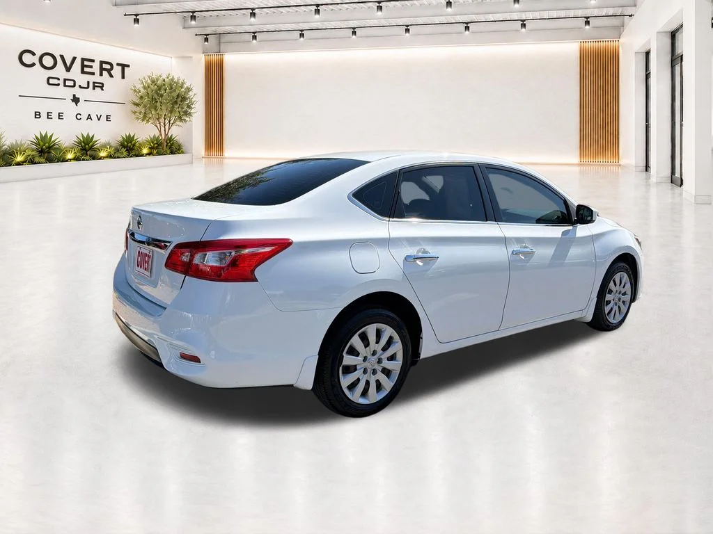 Used 2018 White Nissan S image 11