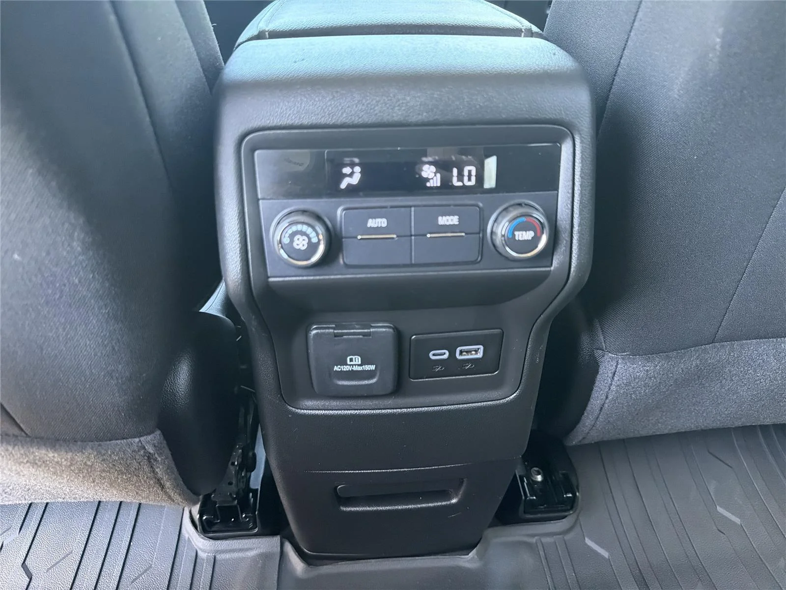 Used 2023 Ebony Twilight Metallic GMC SLE image 4