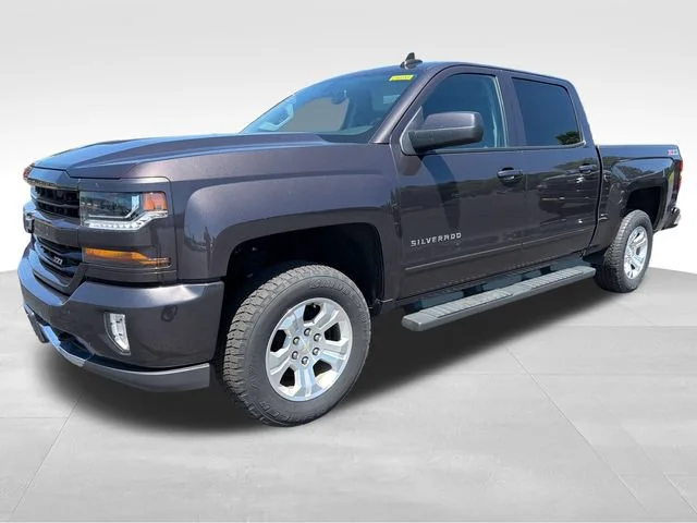 Used 2016 TUNGSTEN METALLIC Chevrolet LT image 1