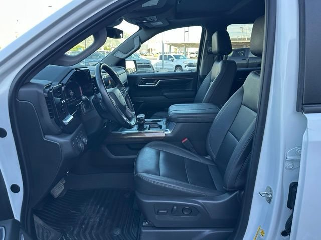 Used 2024 Summit White Chevrolet RST image 16