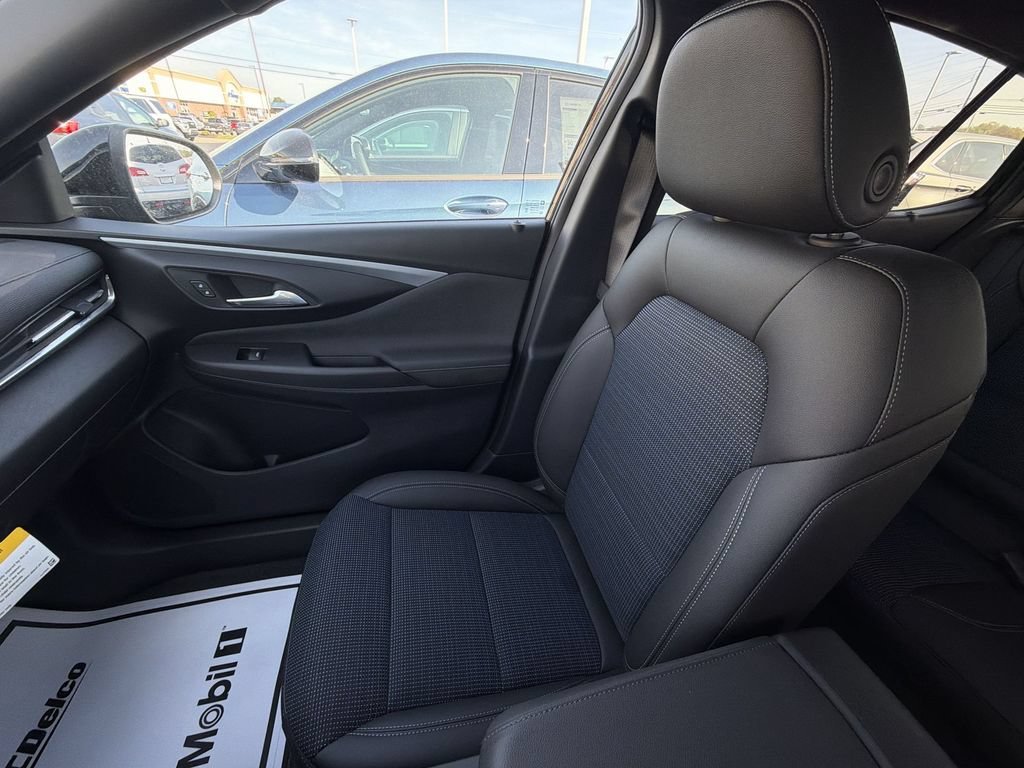 New 2026 Ebony Twilight Metallic Buick Preferred image 29