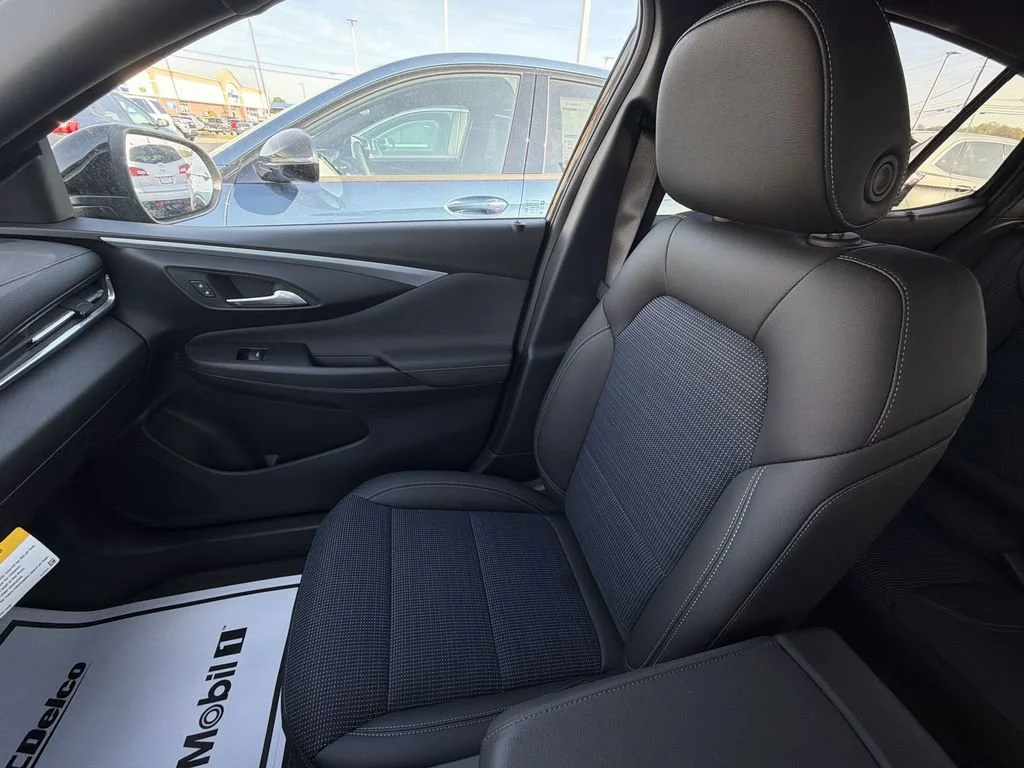 New 2026 Ebony Twilight Metallic Buick Preferred image 29