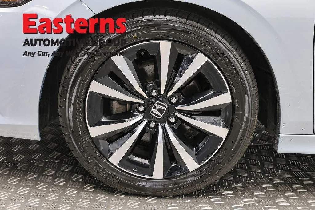 Used 2022 Gray Honda EX image 31