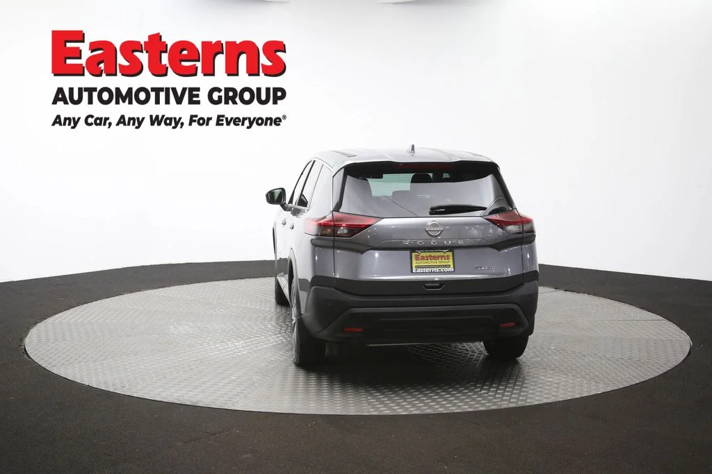 Used 2023 Gray Nissan SV image 39
