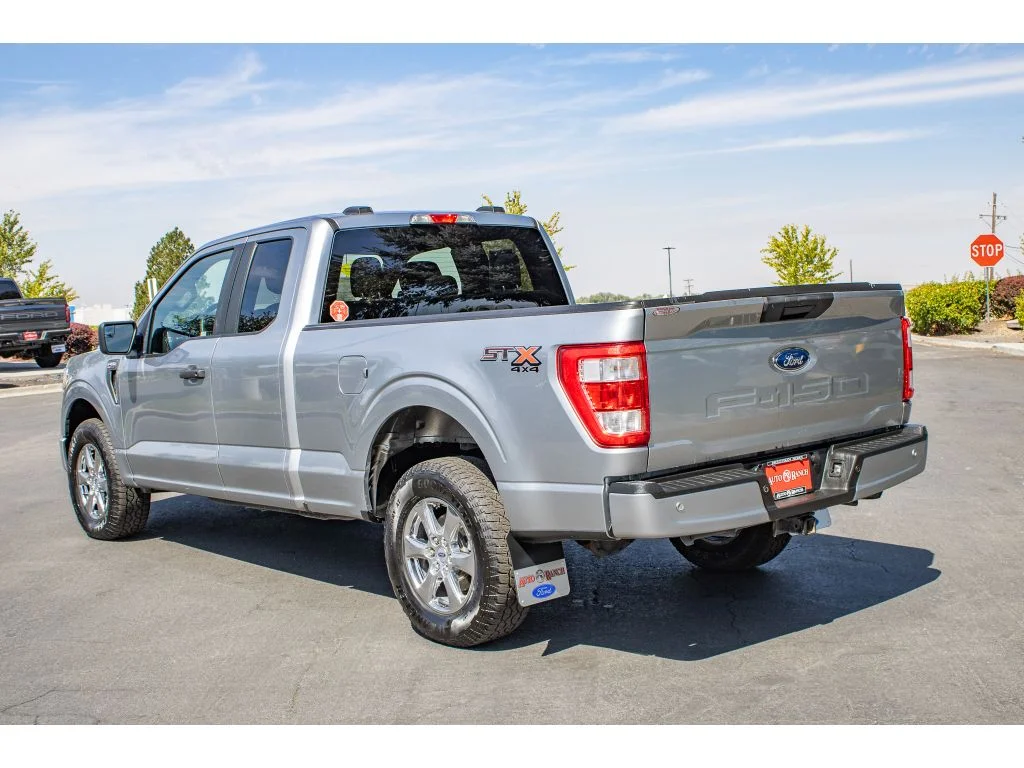 Used 2021 ICONIC SILVER METALLIC Ford XL image 6