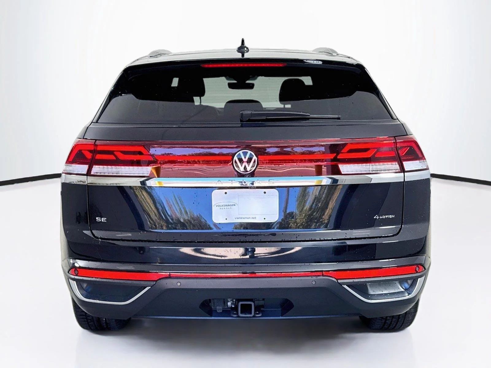 New 2026 Deep Black Pearl Volkswagen 2.0T SE w/Technology image 5
