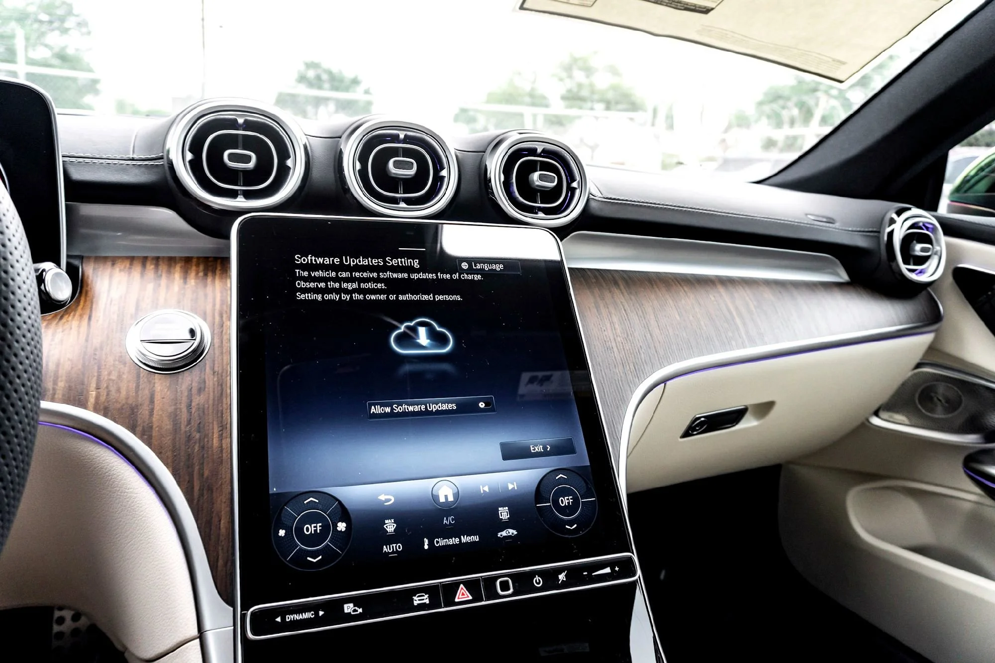 New 2026 White Mercedes-Benz CLE 450 image 14