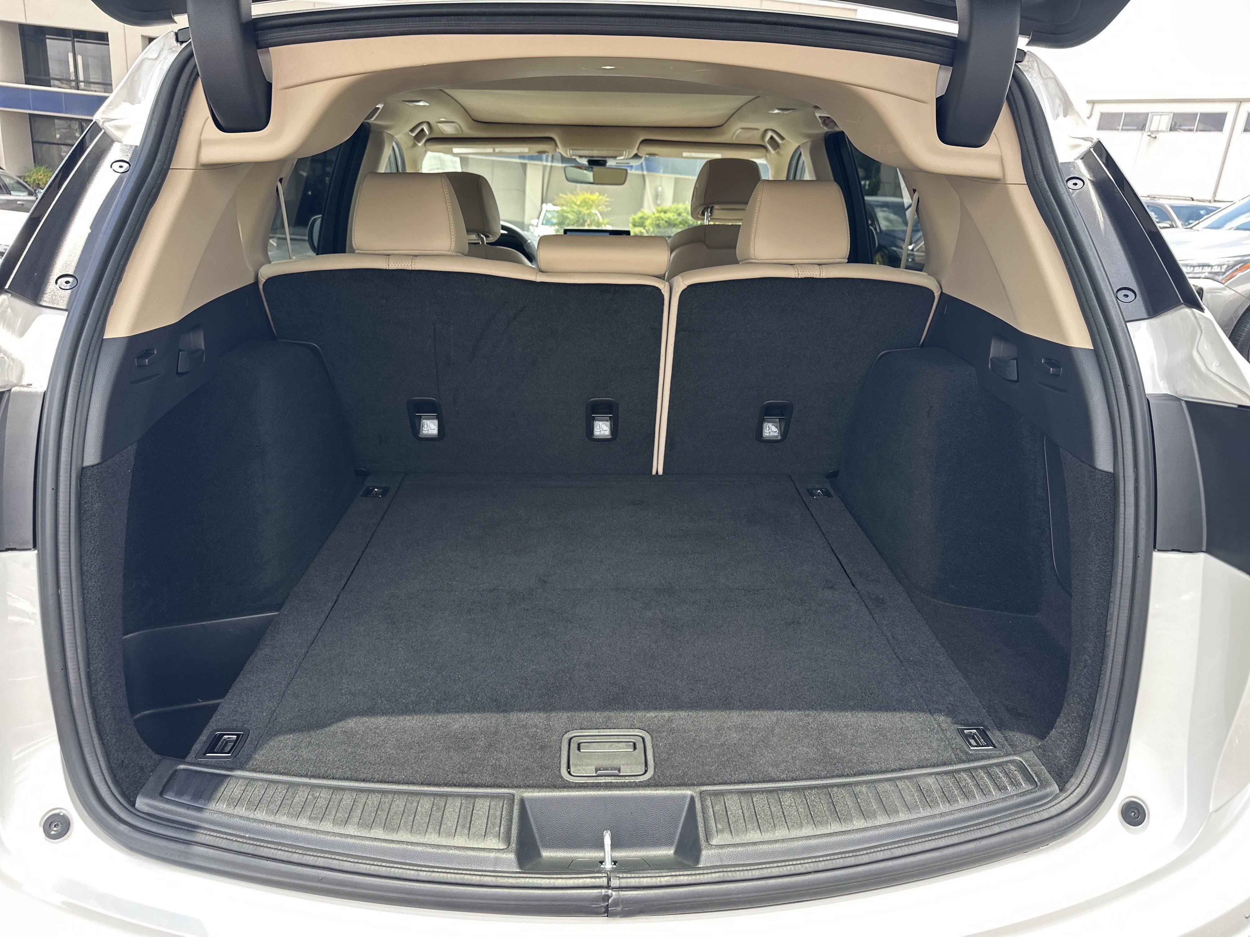 Used 2023 Platinum White Pearl Acura w/Technology Package image 22