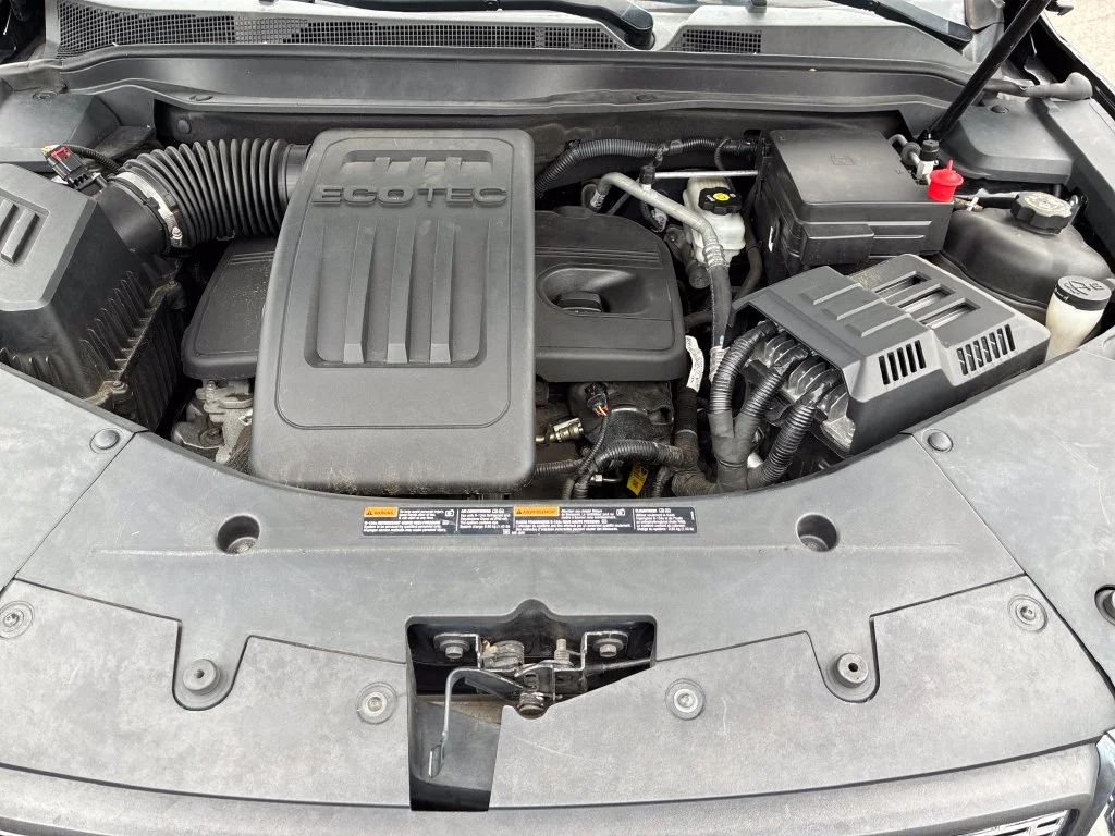 Used 2015 Black GMC SLE-1 image 21