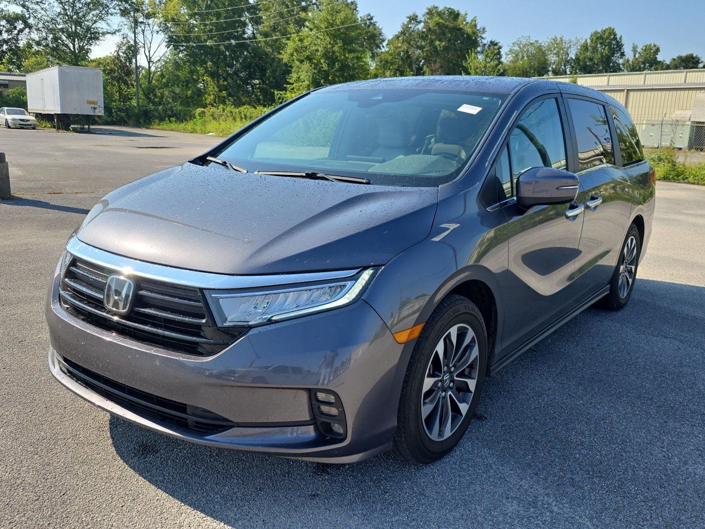 Used 2024 Modern Steel Metallic Honda EX-L image 9