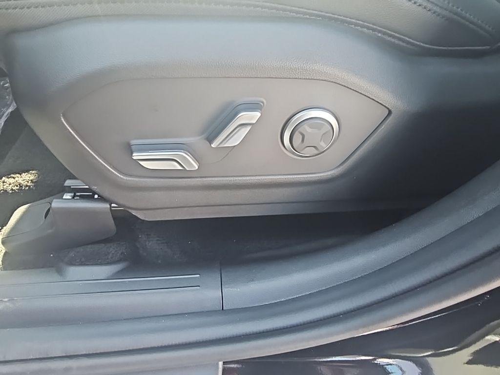 New 2026 Black Hyundai Limited image 12