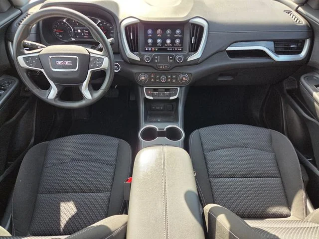 Used 2022 White GMC SLE image 10
