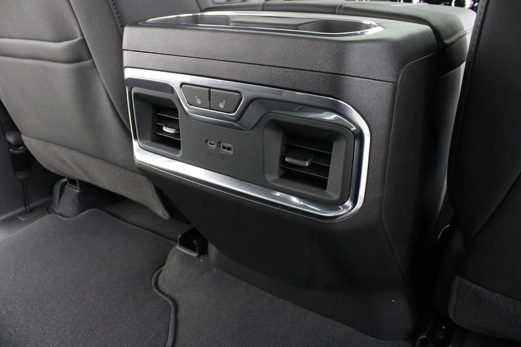 2026 GMC Sierra 1500 SLT - Photo 17