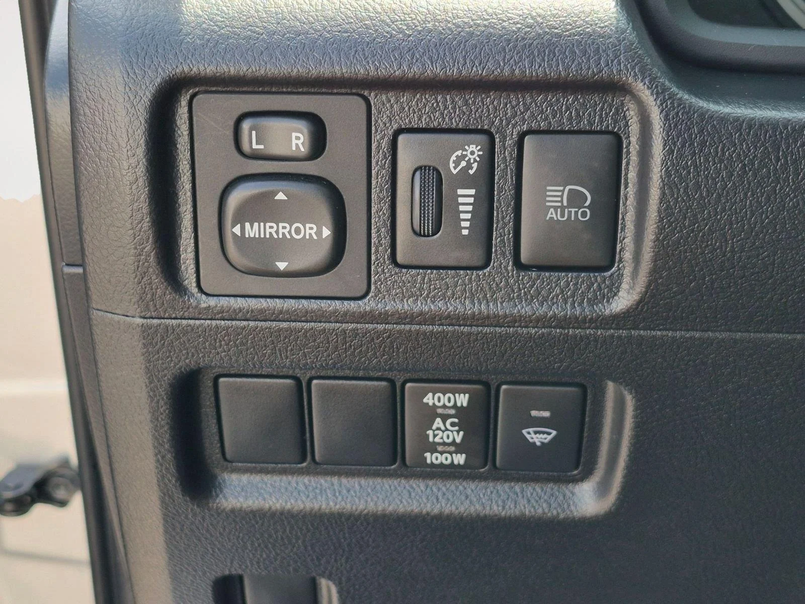 Used 2022 Classic Silver Metallic Toyota TRD Off Road Premium image 27
