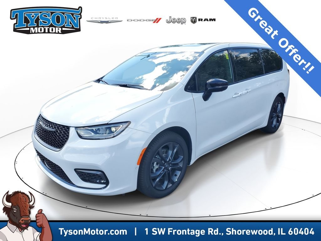 New 2026 Bright White Clear-Coat Exterior Paint Chrysler Select image 2