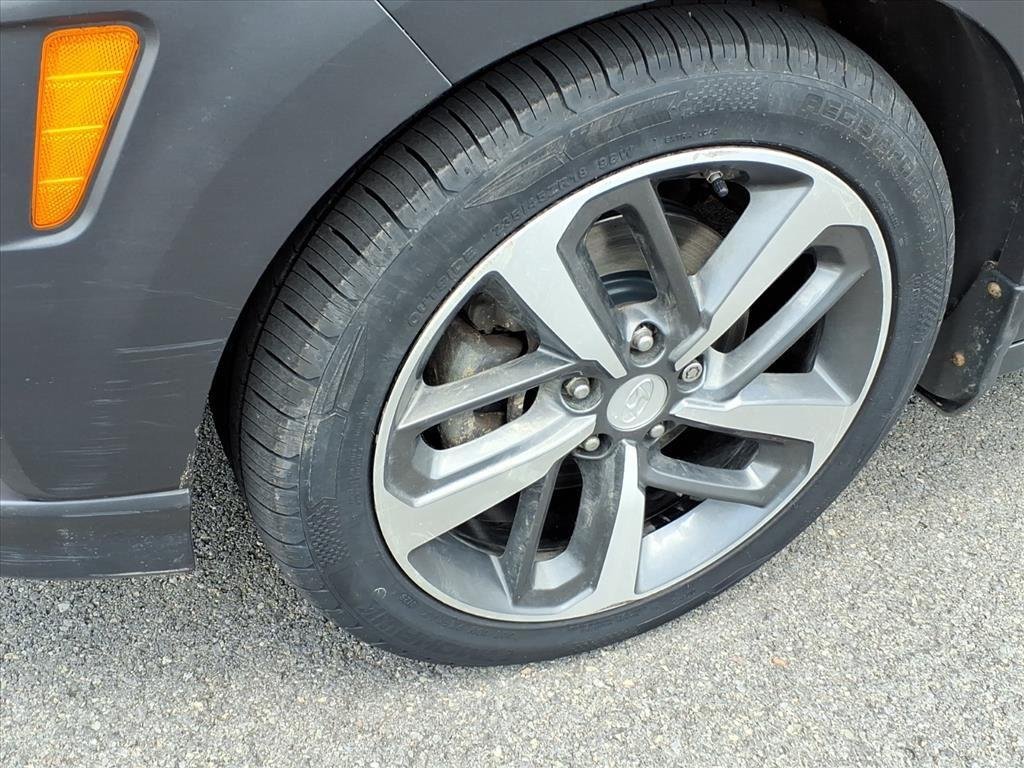 Used 2019 Sunset Orange Hyundai Limited image 9