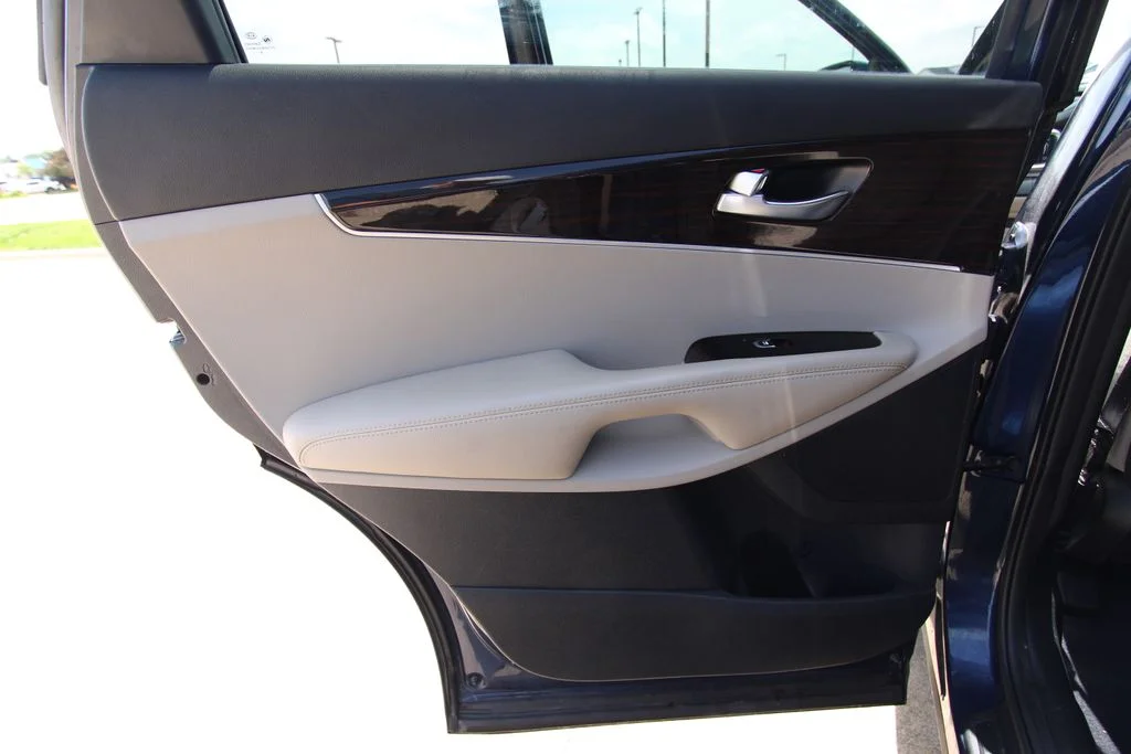 Used 2019 Blue Kia LX image 38