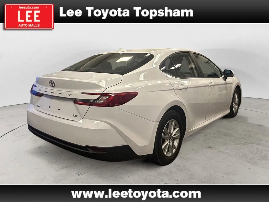 Used 2025 Ice Toyota LE image 5