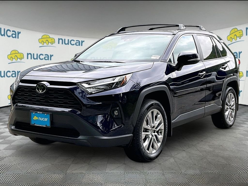Used 2025 Blueprint Toyota XLE Premium image 3