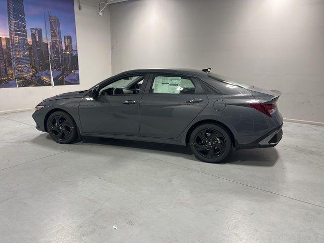 New 2026 Gray Hyundai SEL Sport image 4