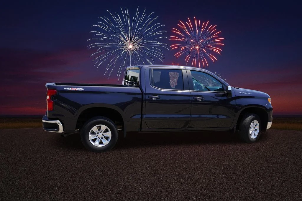 Used 2024 Dark Ash Metallic Chevrolet LT image 4