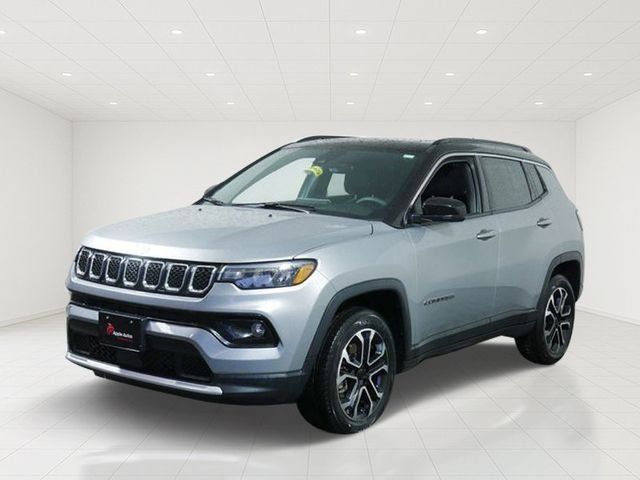 Certified Used 2023 Silver Jeep Limited image 3