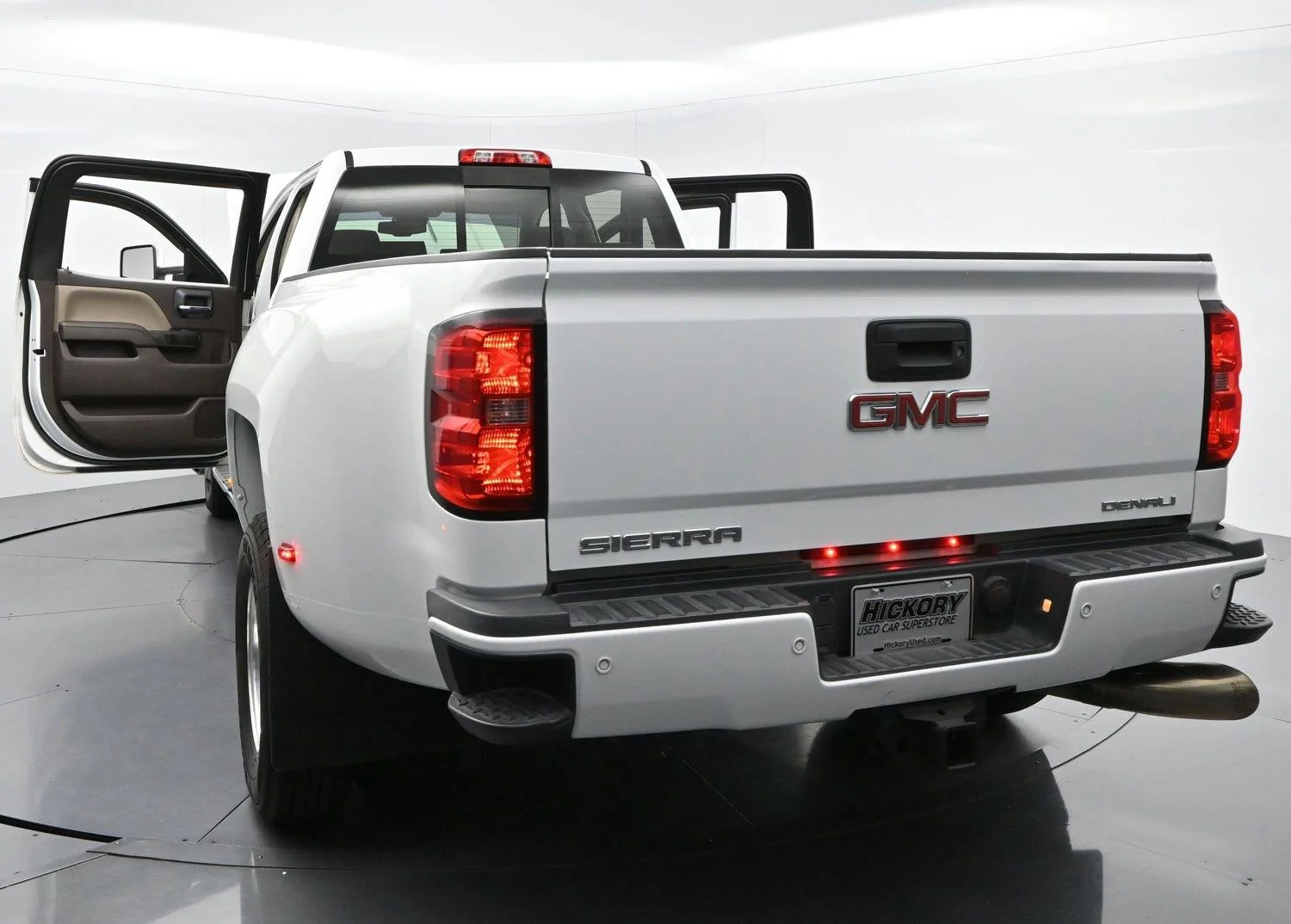 Used 2016 Summit White GMC Denali image 44