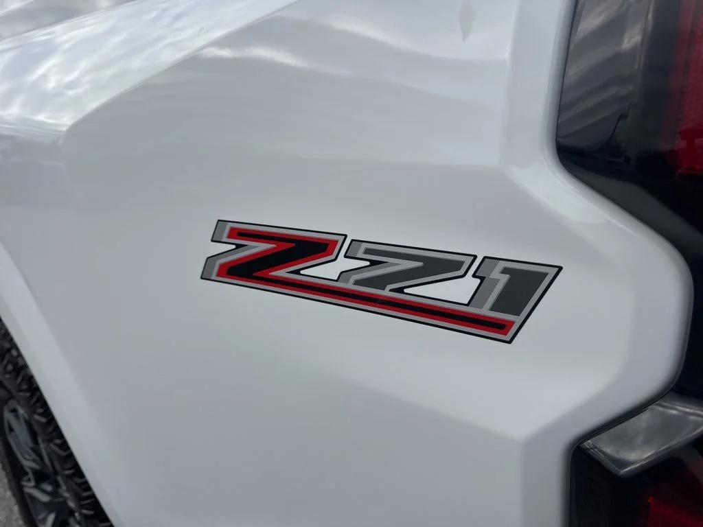 Used 2024 White Chevrolet Z71 image 30