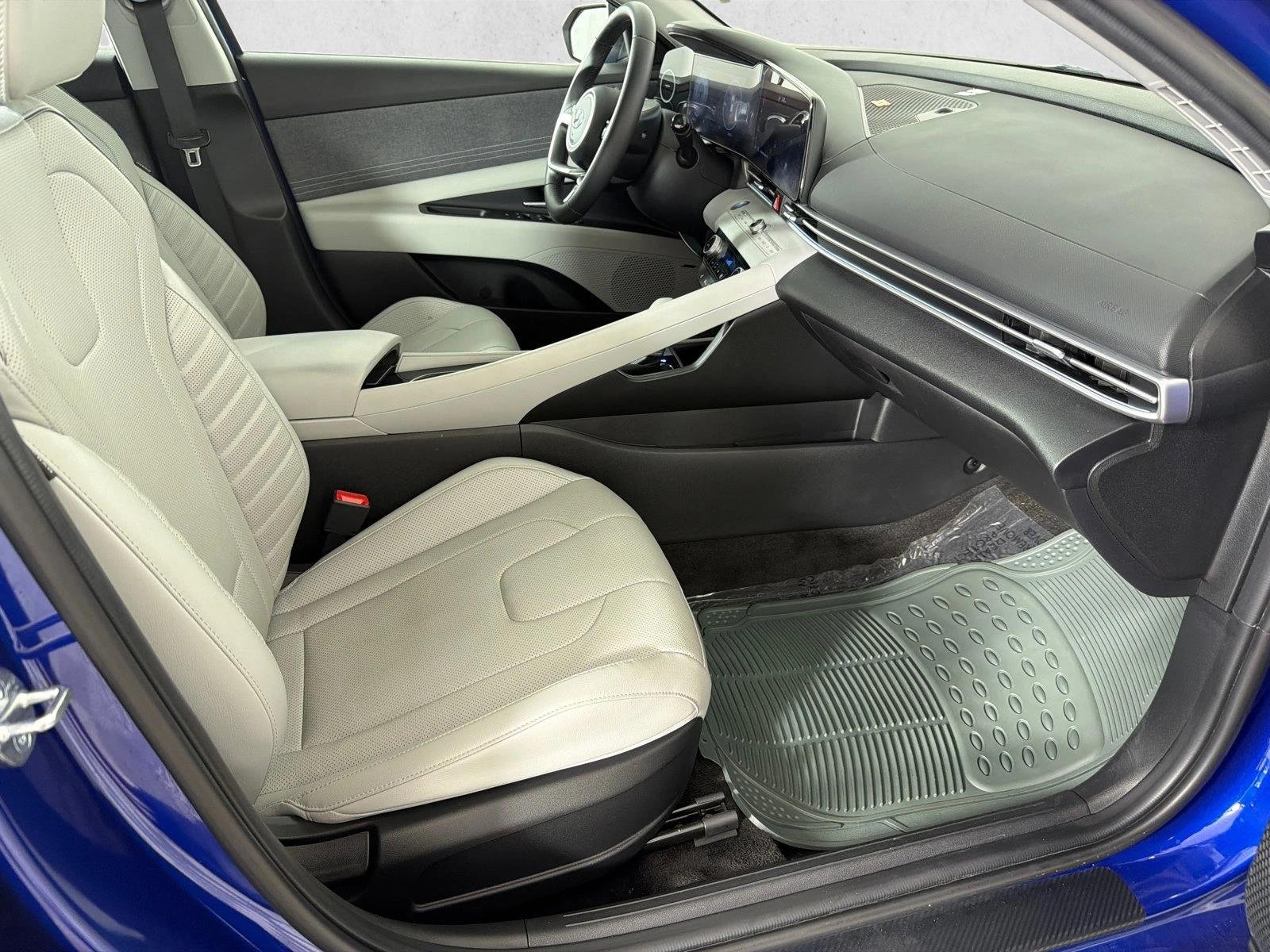 Used 2023 Intense Blue Hyundai Limited image 15
