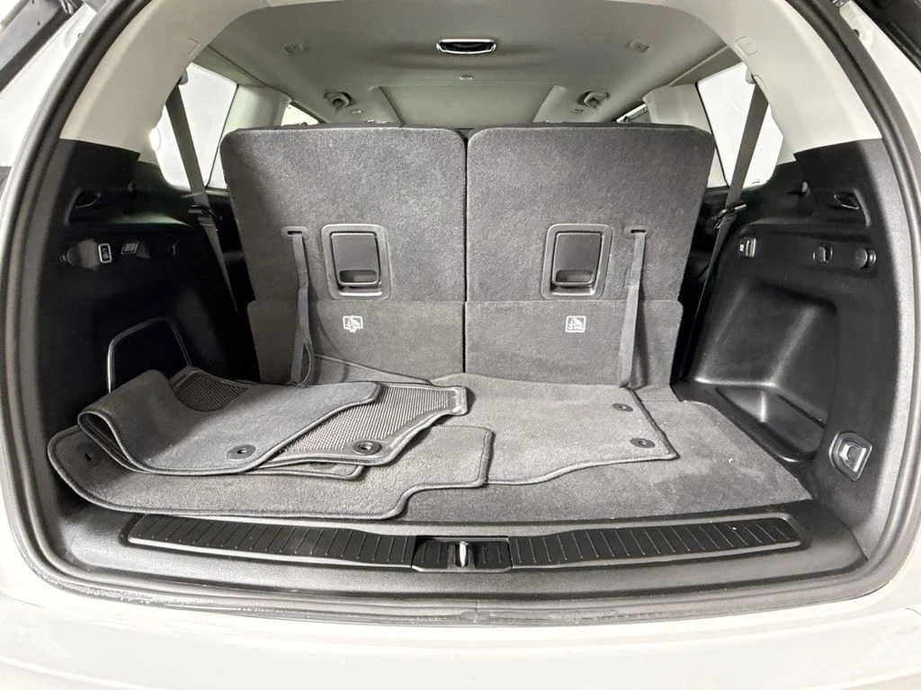 Used 2022 White Jeep Limited image 25