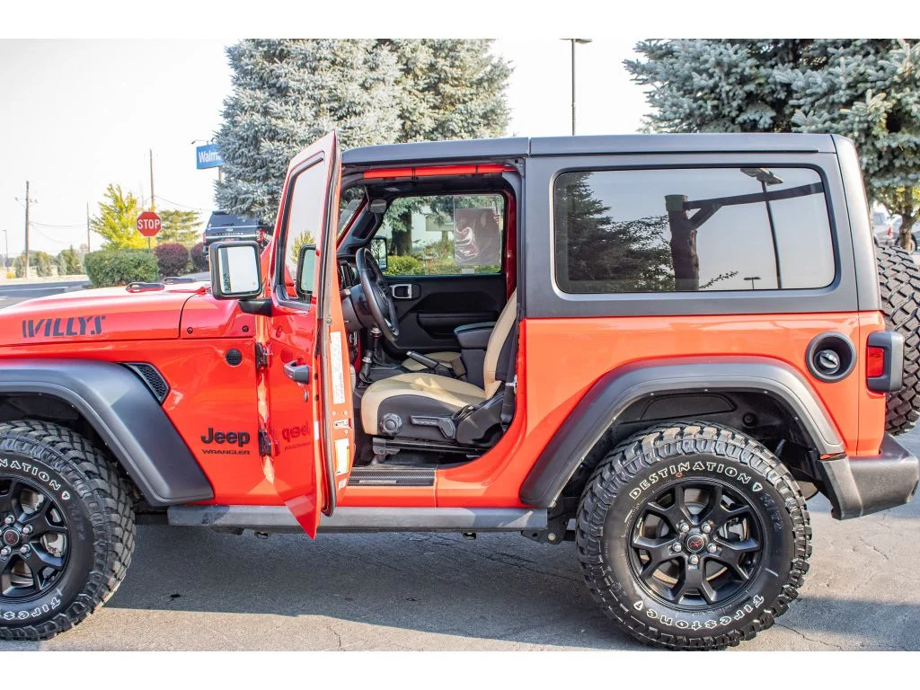 Used 2022 Firecracker Red Clearcoat Jeep Willys image 15