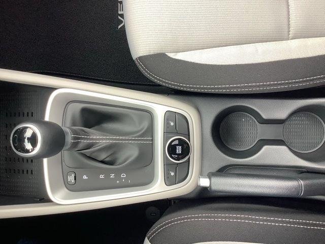 New 2026 Lunar Hyundai SEL image 23