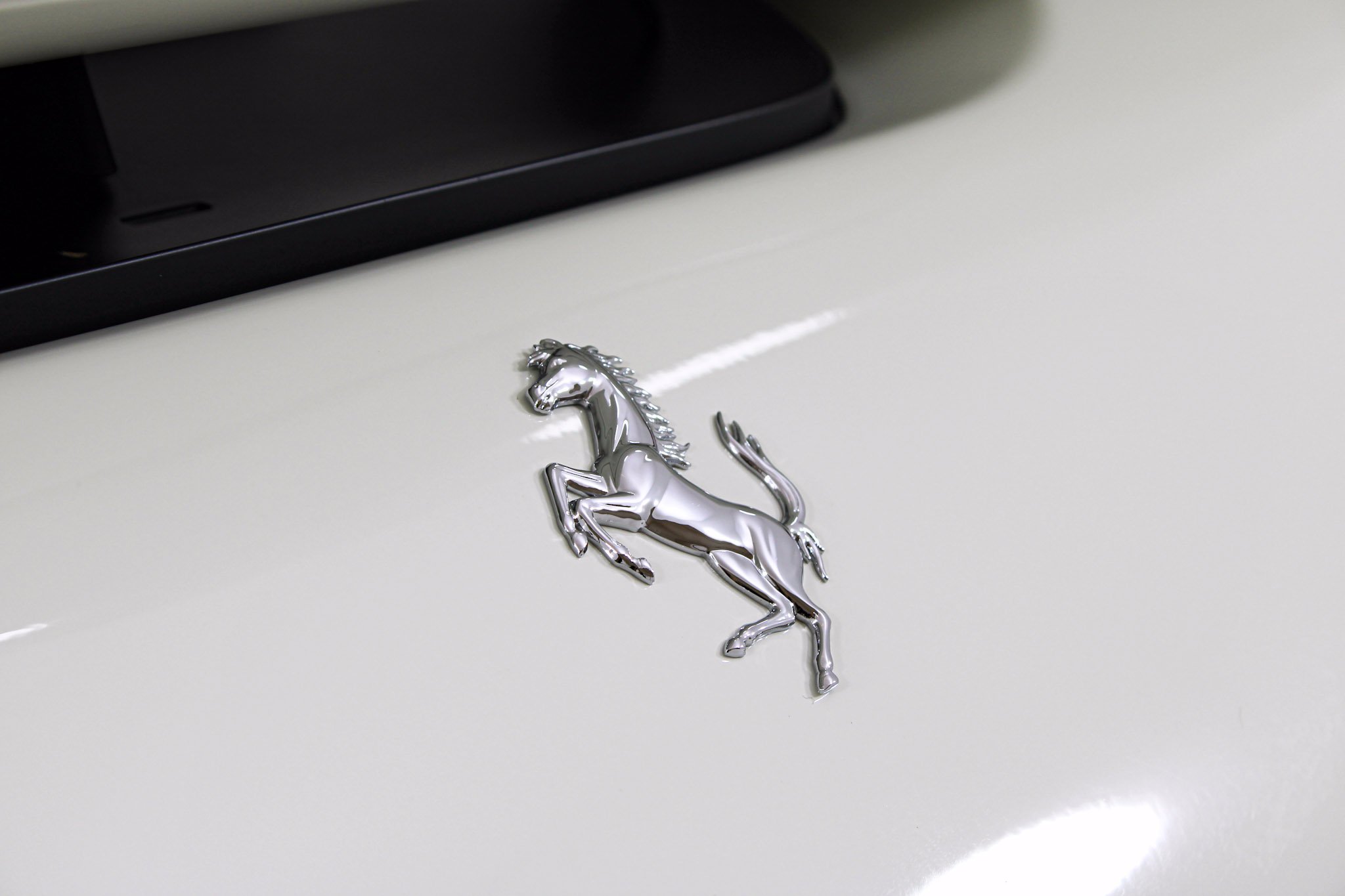 Used 2022 White Ferrari  image 29