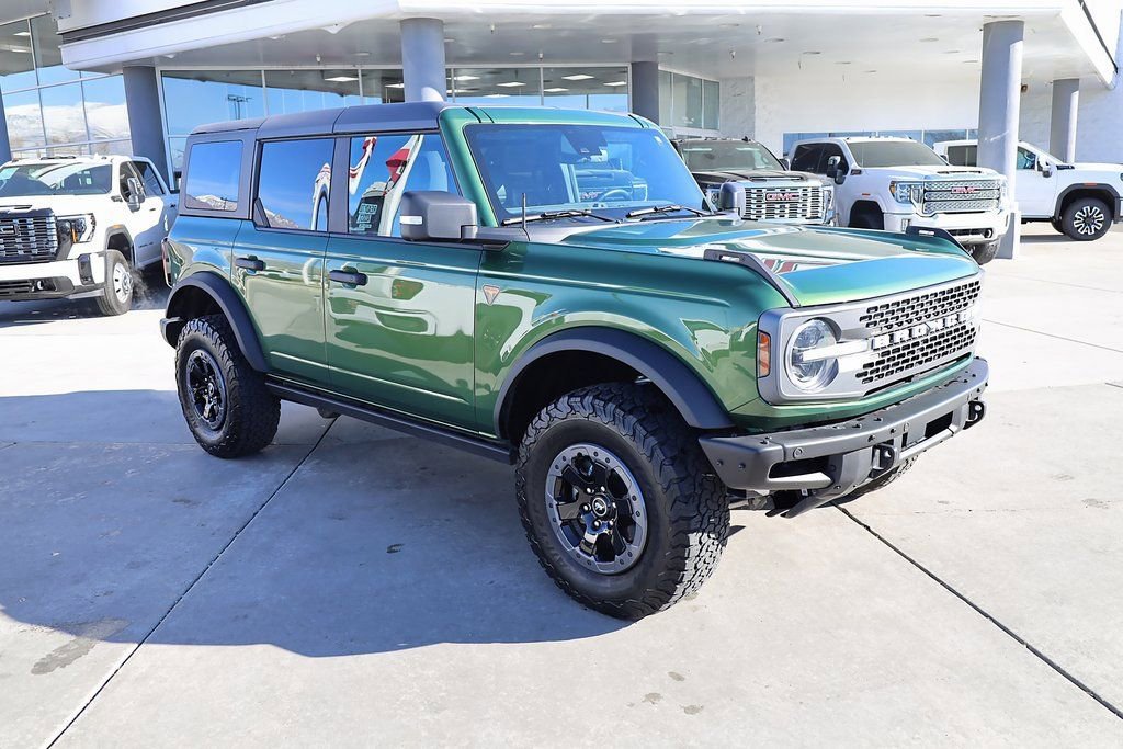 Used 2023 Green Ford Badlands image 8