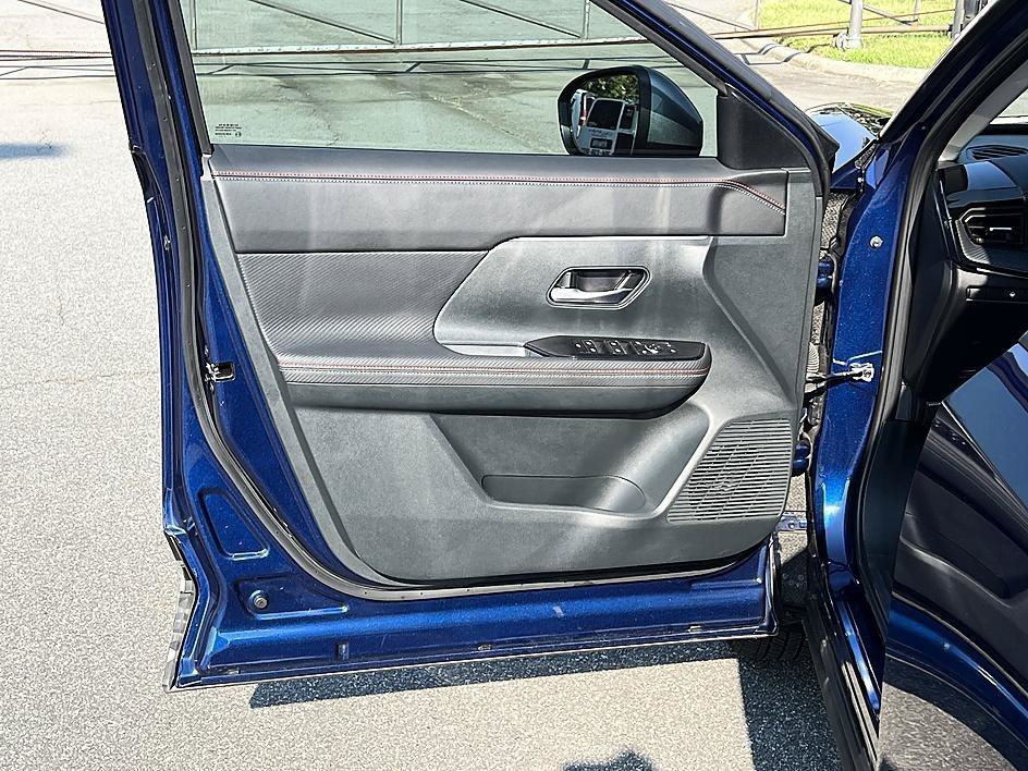 Used 2025 Deep Blue Pearl/Gun Metallic Nissan SR image 19