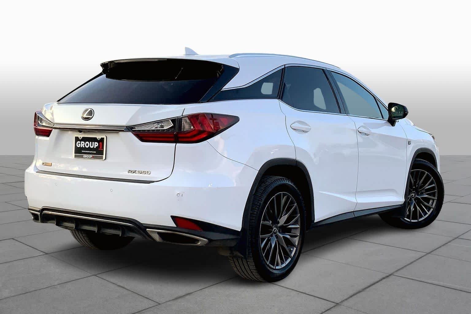 Used 2022 Ultra White Lexus F SPORT Handling image 25