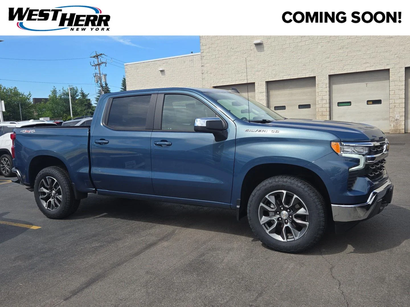 Used 2024 Lakeshore Blue Metallic Chevrolet LT image 1