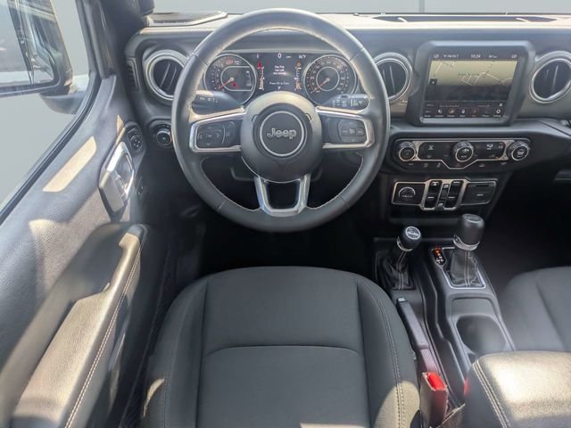 Used 2023 Gray Jeep Sahara image 16