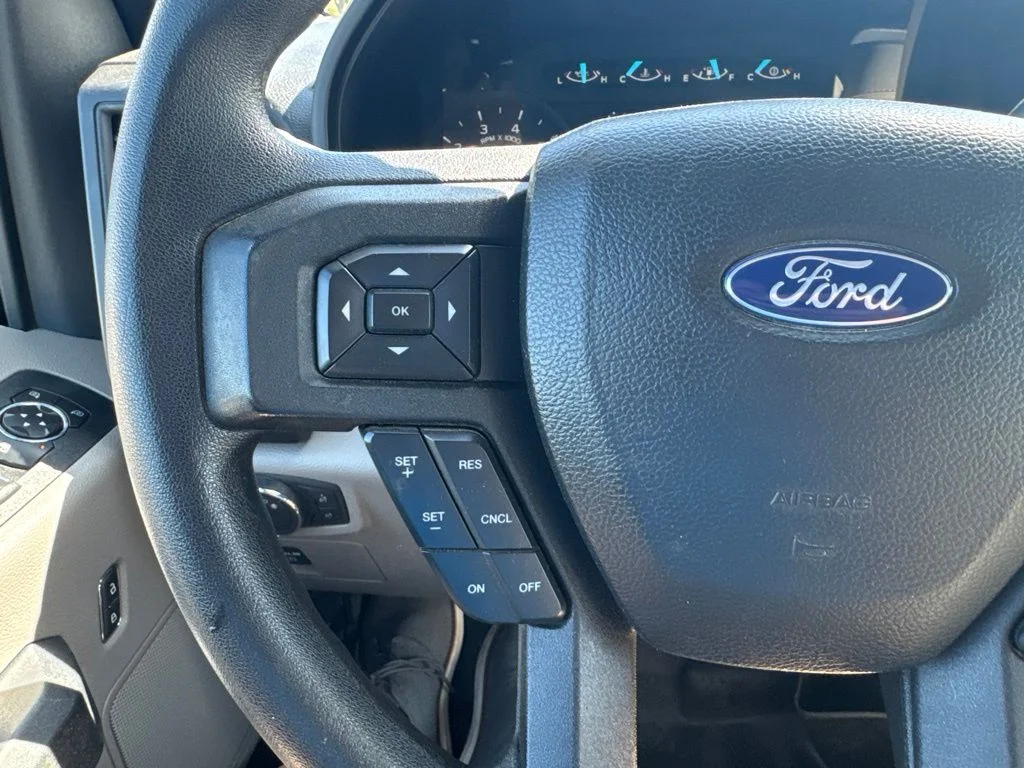 Used 2019 Silver Ford XL image 16