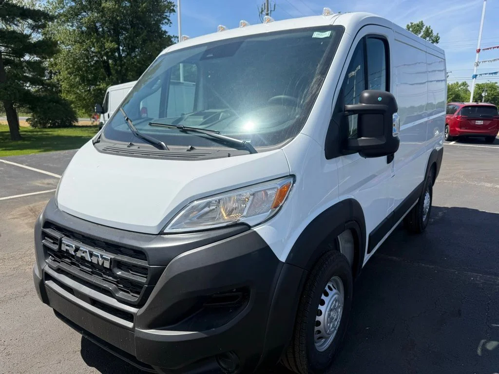 New 2026 Bright White Clear-Coat Exterior Paint RAM Low Roof image 8